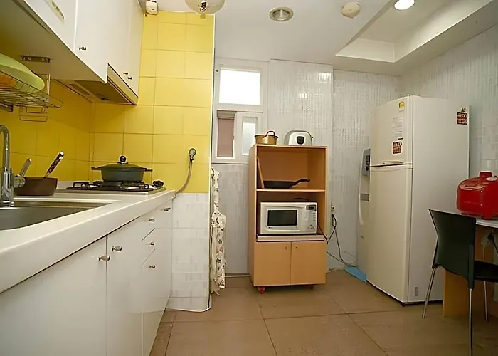 E Livingtel Hotel