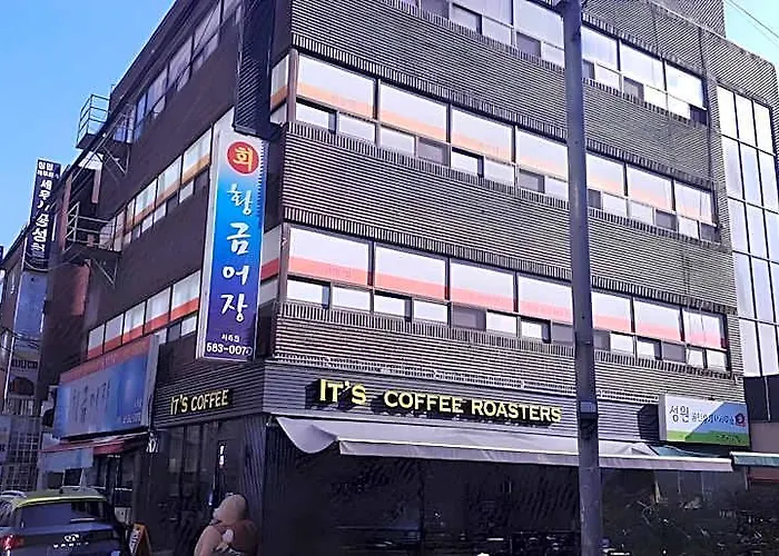 E Livingtel *
