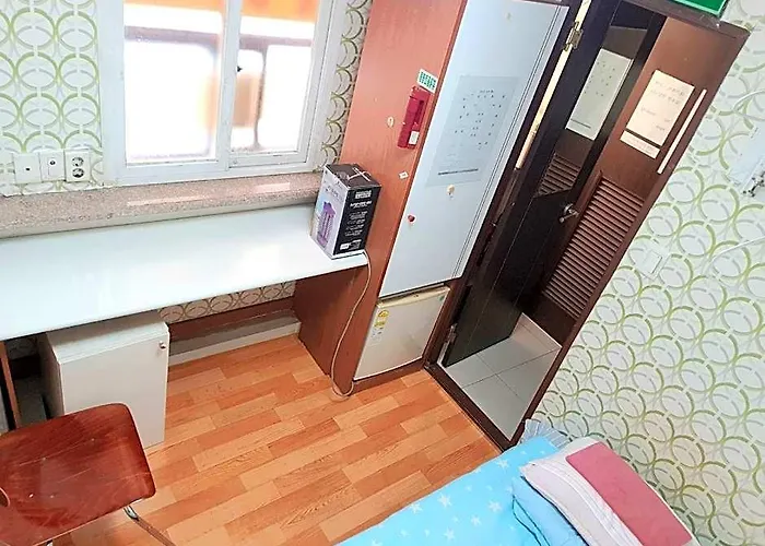 Hotel E Livingtel *